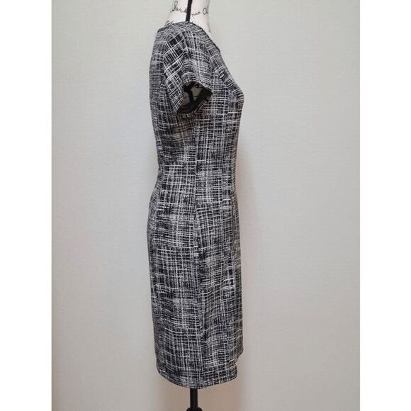SHARAGANO Black and White Grid Print Zipper Decor Shift Office Dress SIZE 4 - Picture 11 of 12